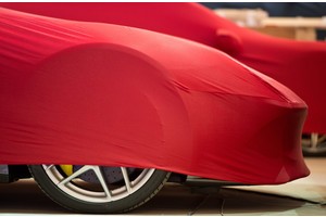 Hybrids, concept cars generate auto show buzz